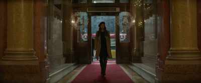 He has dinner
at the Hotel Andarja - Red Sparrow