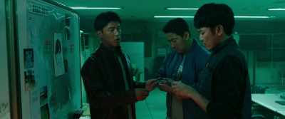 He doesn't care whom he kills
and he only uses a knife. - The Gangster, the Cop, the Devil