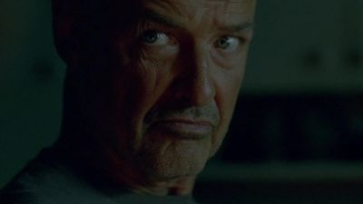 He doesn't get to save his daughter. - Lost