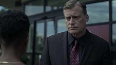 He doesn't have heart problems. He runs every morning. - Deadly Estate