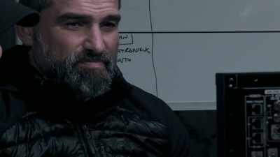He doesn't like this at all.
He doesn't know what to do. - Celebrity SAS: Who Dares Wins