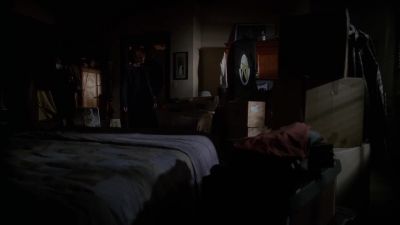 He doesn't like the light. - The X-Files