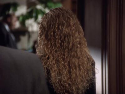 He doesn't love you Elise - Lois & Clark: The New Adventures of Superman