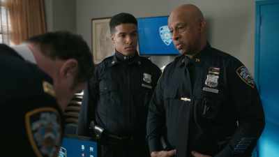 - He doesn't.
- Ooh, look what - East New York