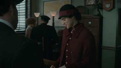 - He doesn't trust - Frankie Drake Mysteries