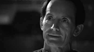 He doesn't want to die, - Aliens Expanded