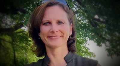 He had ended up hiring a nurse
practitioner, Kimberly Morgan. - Dr. Death: The Undoctored Story