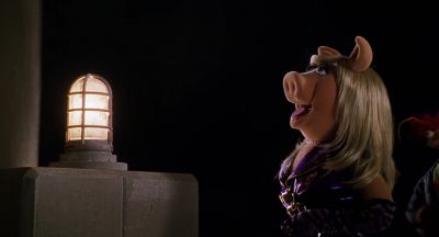 He fell on you like a ton of bricks okay - Muppets from Space