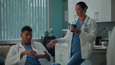 -He was funny.
-(Noelani grunts) - Doogie Kamealoha, M.D.
