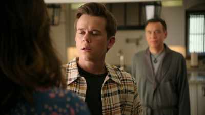 He gave me the evidence I need
to force Ellis to step down. - Unstable