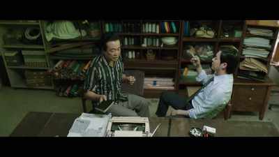 He gave me the leftover crank
he got from Lee Doo-sam, - The Drug King