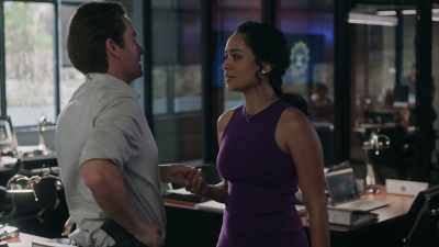 He ghosted her as if they don't
work in the same building. - The Rookie: Feds