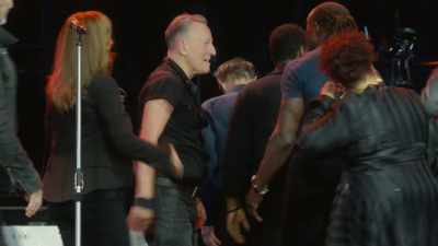 He gives everybody a, a thumbs up or, - Road Diary: Bruce Springsteen and The E Street Band