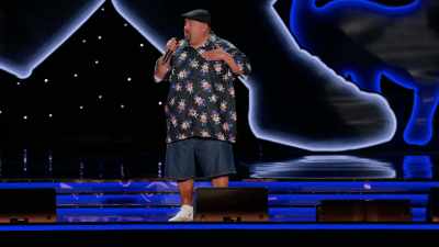 He goes, "Hey!" - Gabriel Iglesias: Stadium Fluffy