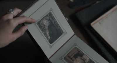 He goes out with his mistresses. - Curiosa