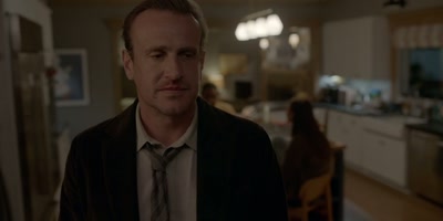 He got a face face. [chuckles] - Shrinking