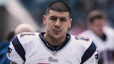 He was hanging out
with a very dangerous, very violent guy. - Killer Inside: The Mind of Aaron Hernandez