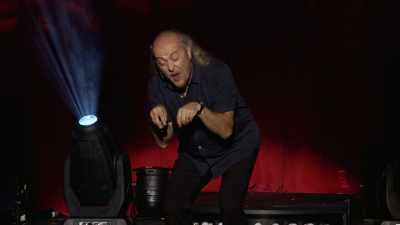 He was hunched down
like a little velociraptor, like
this. - Bill Bailey: Limboland