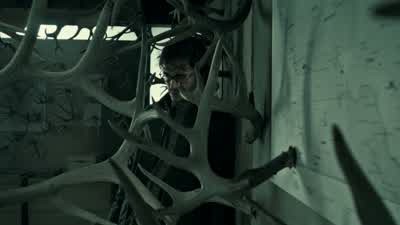 'He is armed. - Hannibal