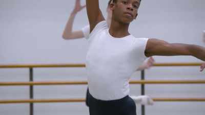 He just... he just lit up
when he was on the stage. - On Pointe
