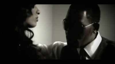 He just kind of
sized me up a little bit, - Surviving R. Kelly
