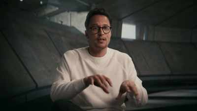 He just sat there and played 30,
45 seconds of something. - The Sound of 007