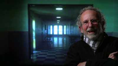 He was just
the tow truck driver, - Hollywood Dreams & Nightmares: The Robert Englund Story