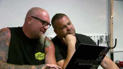 He just took out Lizzy, - Street Outlaws No Prep Kings Team Attack