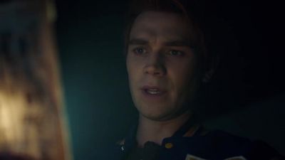 He killed the father, Jim Conway,
in the kitchen. - Riverdale