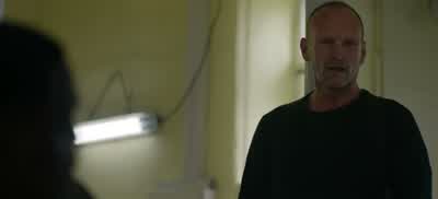 He knocked the syringe. - Steal