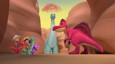 He knows that Betty is their leader - Dino Ranch