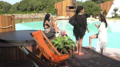 He knows that he's done
that, he looks like a child. - Love Island