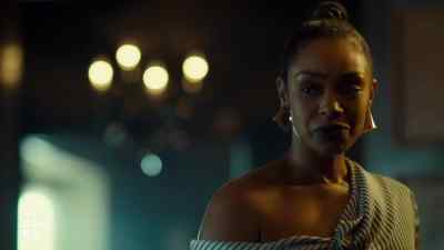 - He knows I'm here.
- Who knows who's here? - Wynonna Earp