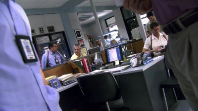 He knows my name, occupation. - Dexter