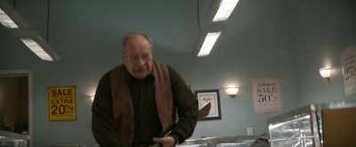 He knows you're here.
Go. Go, go, go. - The Consultant