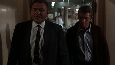 He let the killers in himself - Bullitt