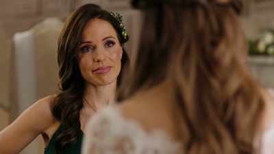 - He lied to me, though.
I can't trust him anymore. - Christmas Plus One