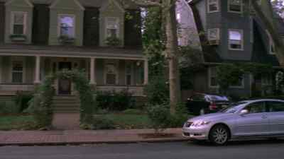 - He lives with his mother?
- Don't get me started. - Then She Found Me