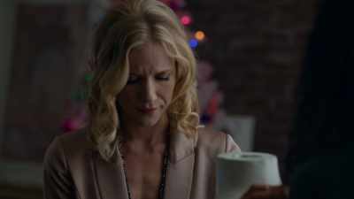 He was looking at you
the same way. - Royal New Year's Eve