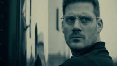 He looks for
people's weaknesses, - World's Most Evil Killers