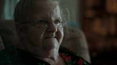 He loved to fight
before we got married, - Alabama Snake