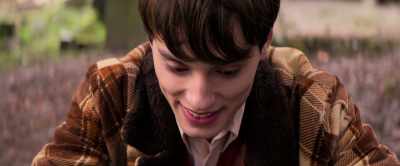 He makes Brian this model
of the solar system, - The Loneliest Boy in the World