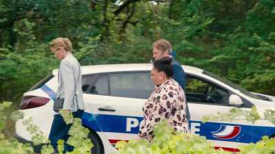 He may have called her phone, - Murder in Provence
