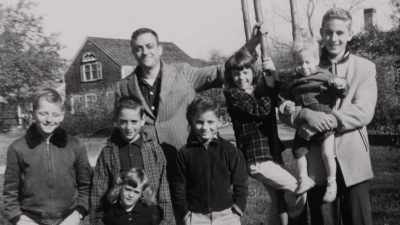 He was meant to be
a writer and, I think, - Kurt Vonnegut: Unstuck in Time