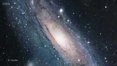 He measured its pulse rate
to be very slow - 31 days. - Secrets of Size: Atoms to Supergalaxies
