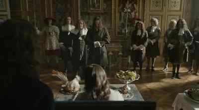      He must be arrested. - Versailles