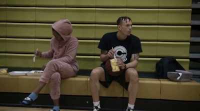 - He never eats it all.
- ...eat chicken sandwiches - Last Chance U: Basketball