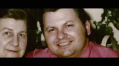 He never tried to contact her
or anything, - John Wayne Gacy: Devil in Disguise
