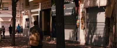 He /ooked for a hotel,
somewhere ca/m where he cou/d h/de. - Transit