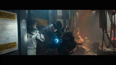 [He panting] - The Wandering Earth